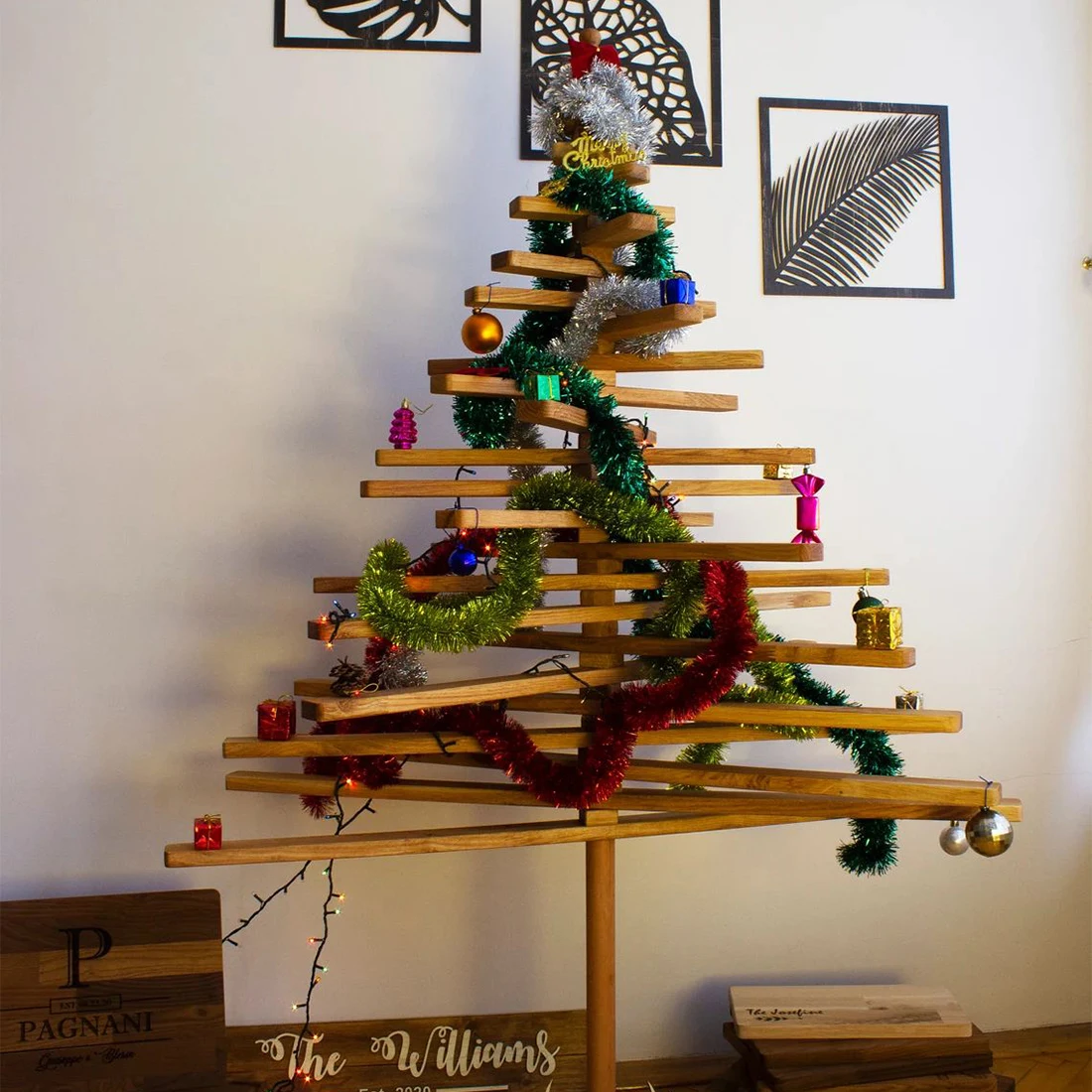 Vintage Minimalist Home Decoration Natural Oak large Wooden Christmas Tree Ornaments