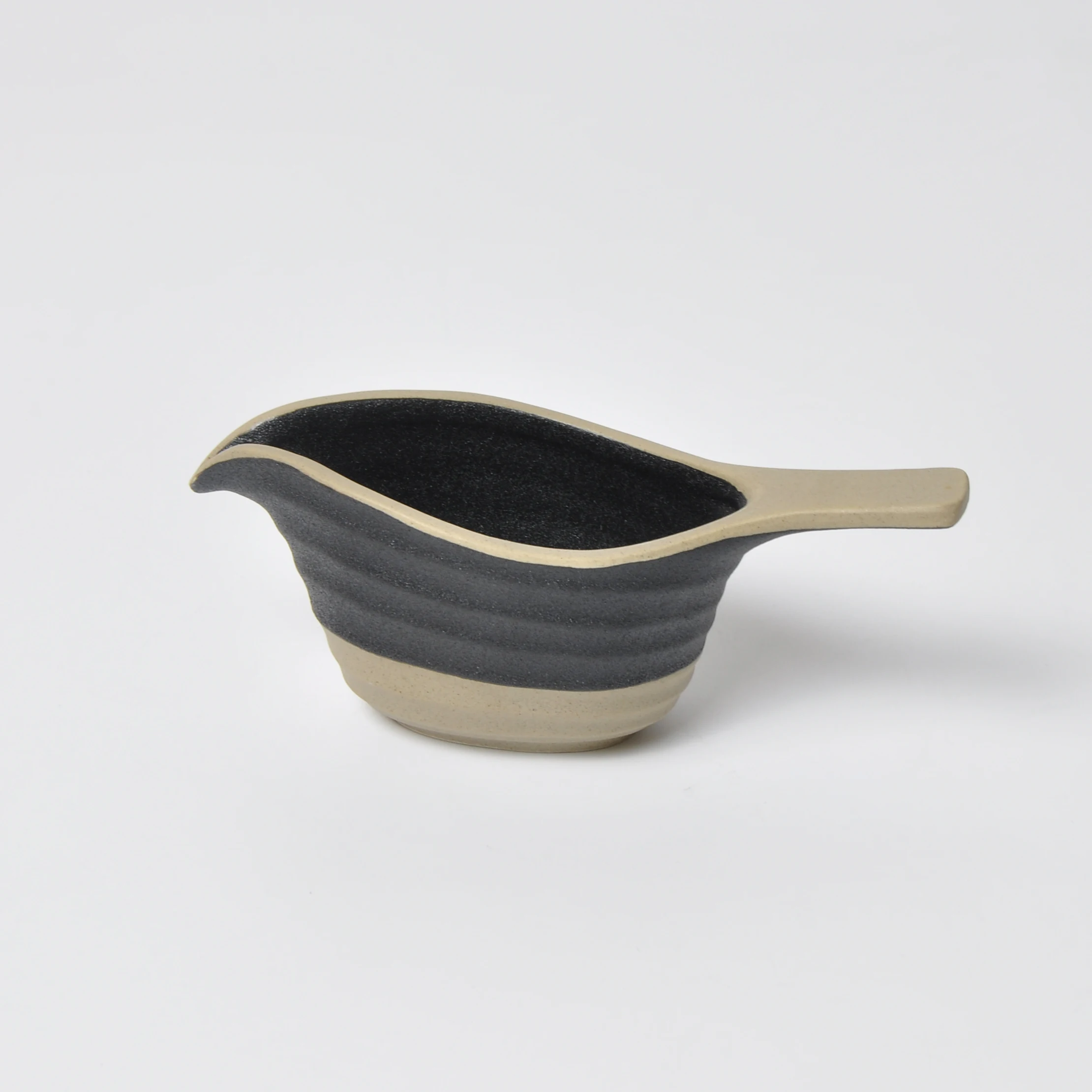 
Japanese style old world colored glaze black and sand color stoneware ceramic gravy boat for sauce 