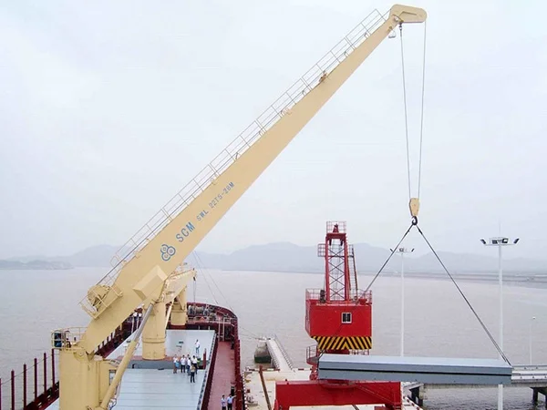 Overhead Hose handling boom Marine Offshore Deck Crane Provision of Telescopic Deck Crane