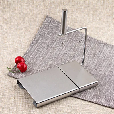 Portable multifunctional Stainless Steel Wire Cheese Slicer  Cheese Cutting Board And 4 Pieces Knife Set