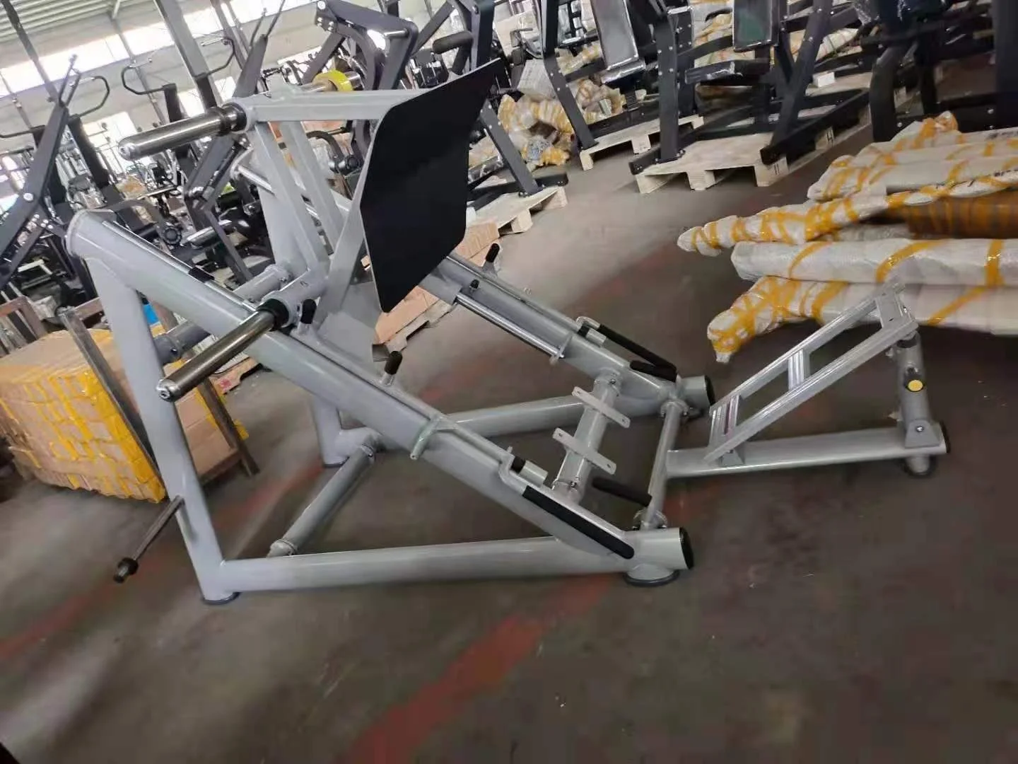 Commercial Reverse Leg Press Fitness Equipment Strength Training Household Gym Use 45 Degree Incline Squat Machine