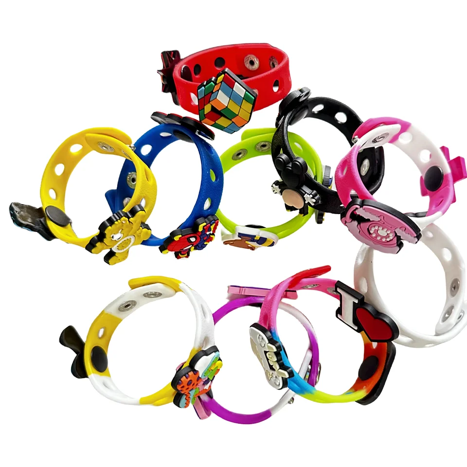 Женский силиконовый браслет