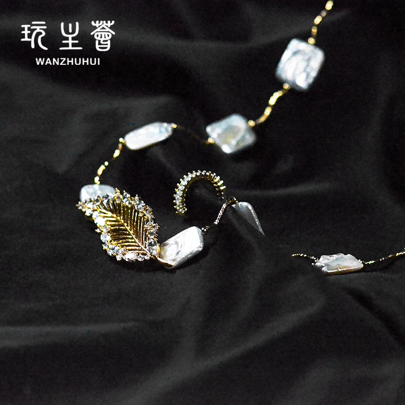 New Fashion  Statement Choker  14K feather Necklaces For  necklace men