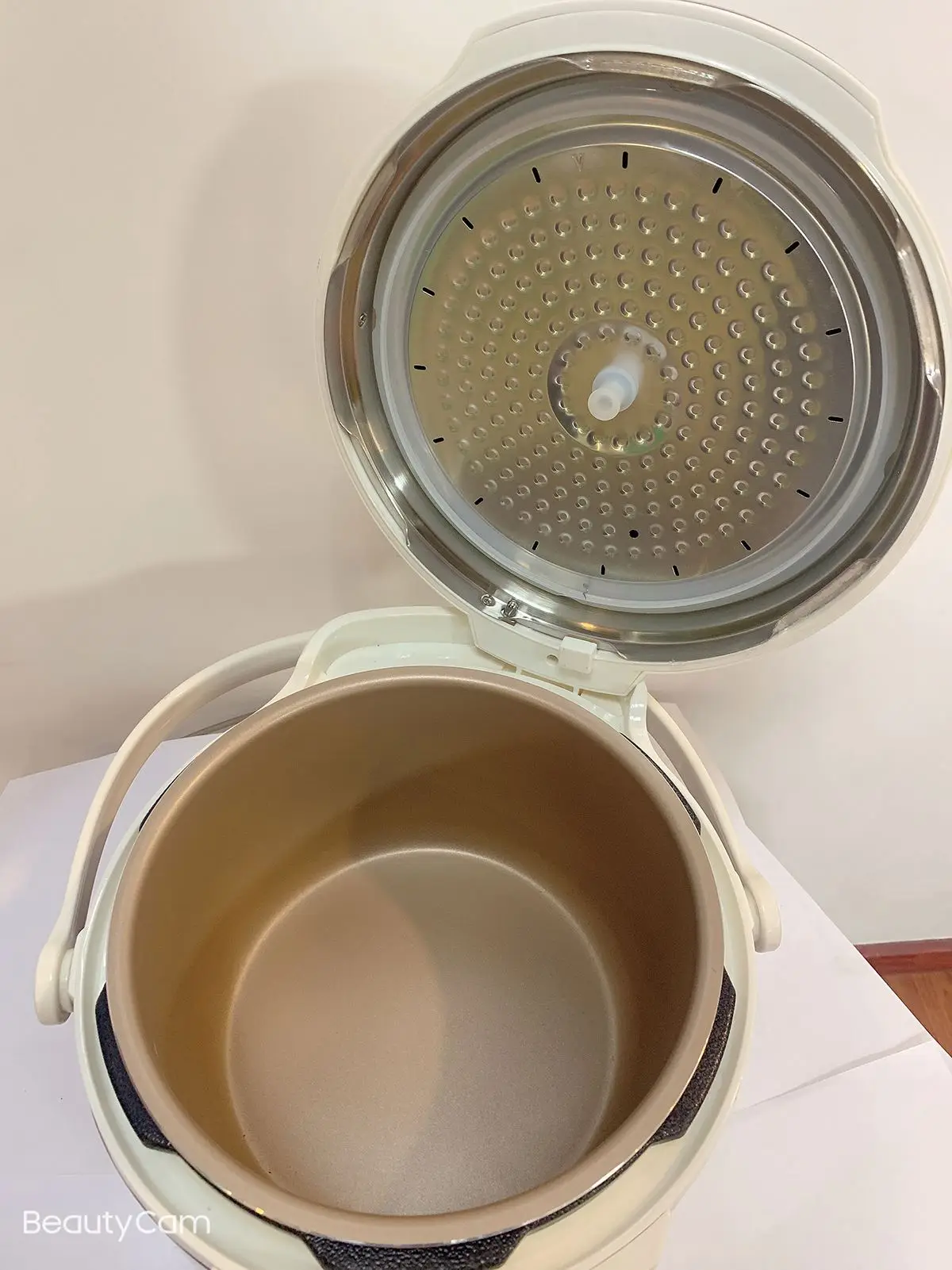 Top quality Non-Stick Coating Inner Pot LED display pressure pot instant electric pressure cookers