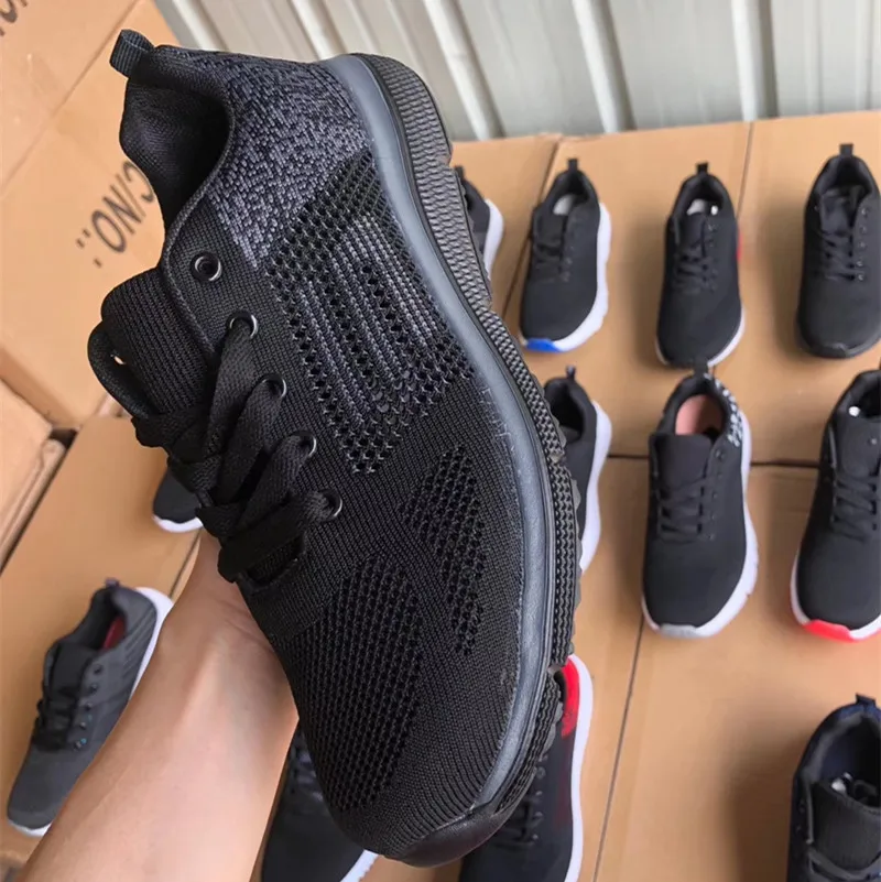 WZY Китай экспортирует большое количество мужской обуви в смешанном дизайне