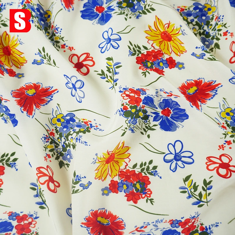 Comprehensive Price Fashionable Floral Designs 125gsm 40% Viscose 60% Rayon Blend Crepe Fabric Digital Printed For Women Dress