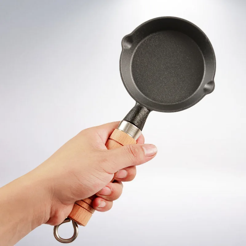 Kitchen accessories Cast Iron Pie Pan black with wood handle /iron handle 4 inches /6 inches non-stick iron pan