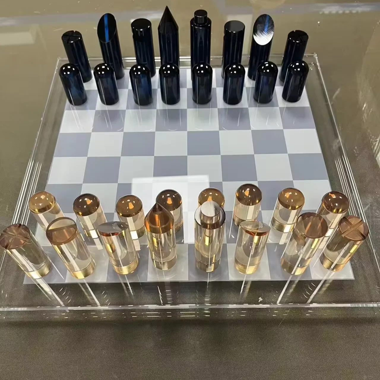 Custom Design Hand Made Deluxe Acrylic Chess Games Chessboard Vinyl Chess Set