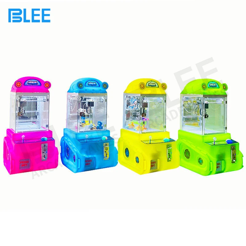 Popular small doll cute bears claw machine coin operated claw crane machine mini plush toy claw crane machine for sale canada