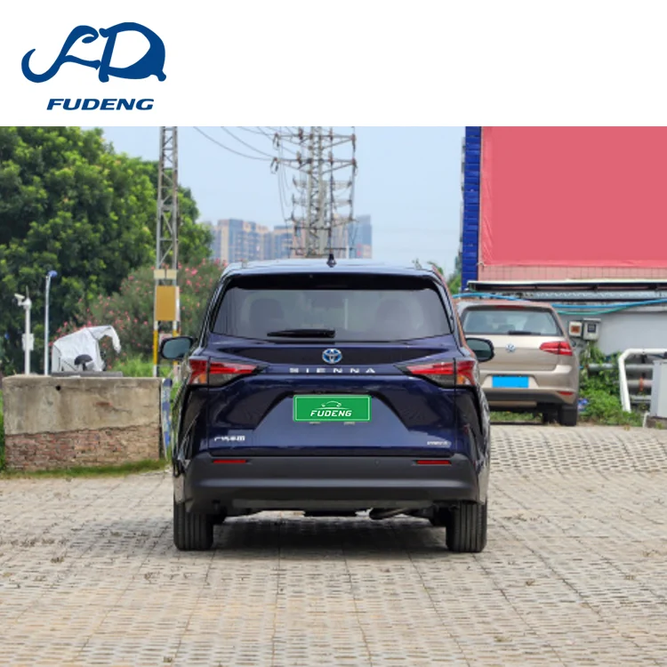2023 Model To-yota SIENNA 7 Seater 5 Seater Medium And Large MPV SUV Made In China