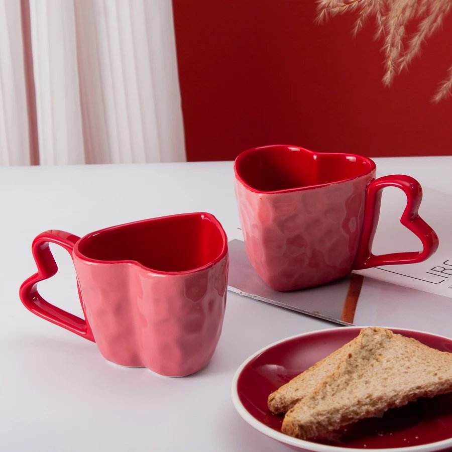 2024 Couple Gift Love Heart Shaped Handle Porcelain Coffee Cup Cute Custom Logo Red Ceramic Heart Mug