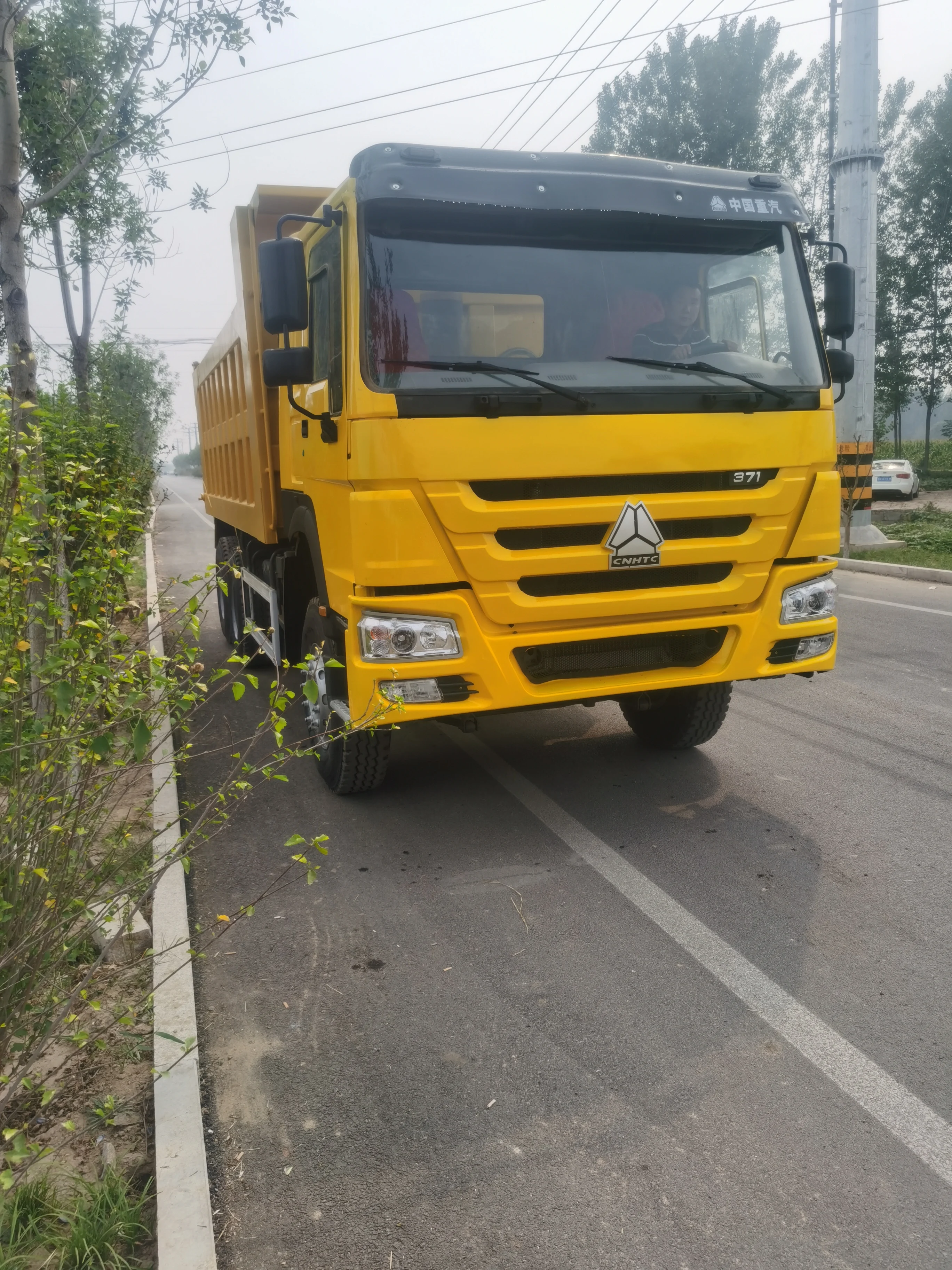 Used Cheap Price  Sinotruk Howo 6x4 WD615.47 Engine 371Hp 20-30ton  Dump Truck Dumper  for Sale