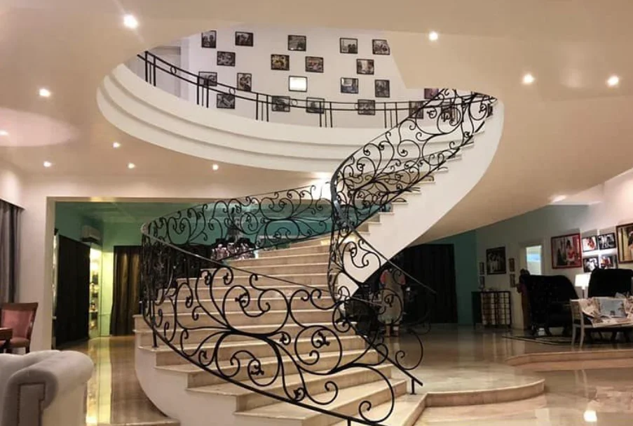 European Luxury Metal Railing Outdoor Stairs Designs MS Wrought Iron Stair Railing
