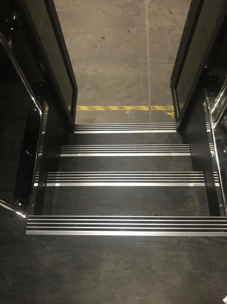 Anti-slip Concrete Stair Nosing for Ceramic Tiles