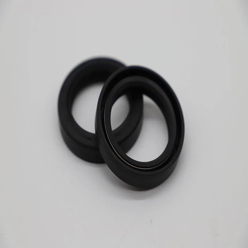 NAK China Plant Manufactures High Temperature Resistant Oil Seal NBR FKM FPM Rubber Seal TC Type Framework Oil Seals