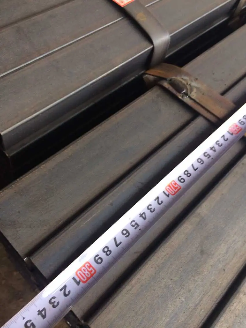 5.5mm 1020 1035 1045 4140 4135 5120 5130 hollow perforated carbon square steel tube and pipes roller 50ml  price per ton