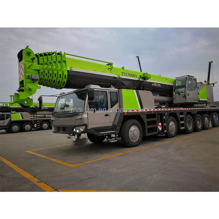 China 150t Mobile Truck Crane with 7-section Boom ZTC1500H753 in Algeria