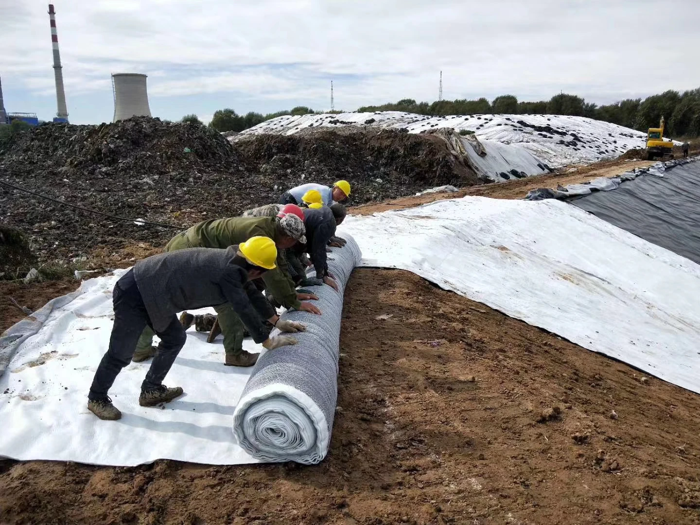 5.5KG geosynthetic clay liner price GCL for Landfill anti seepage geosynthetic clay liner composite