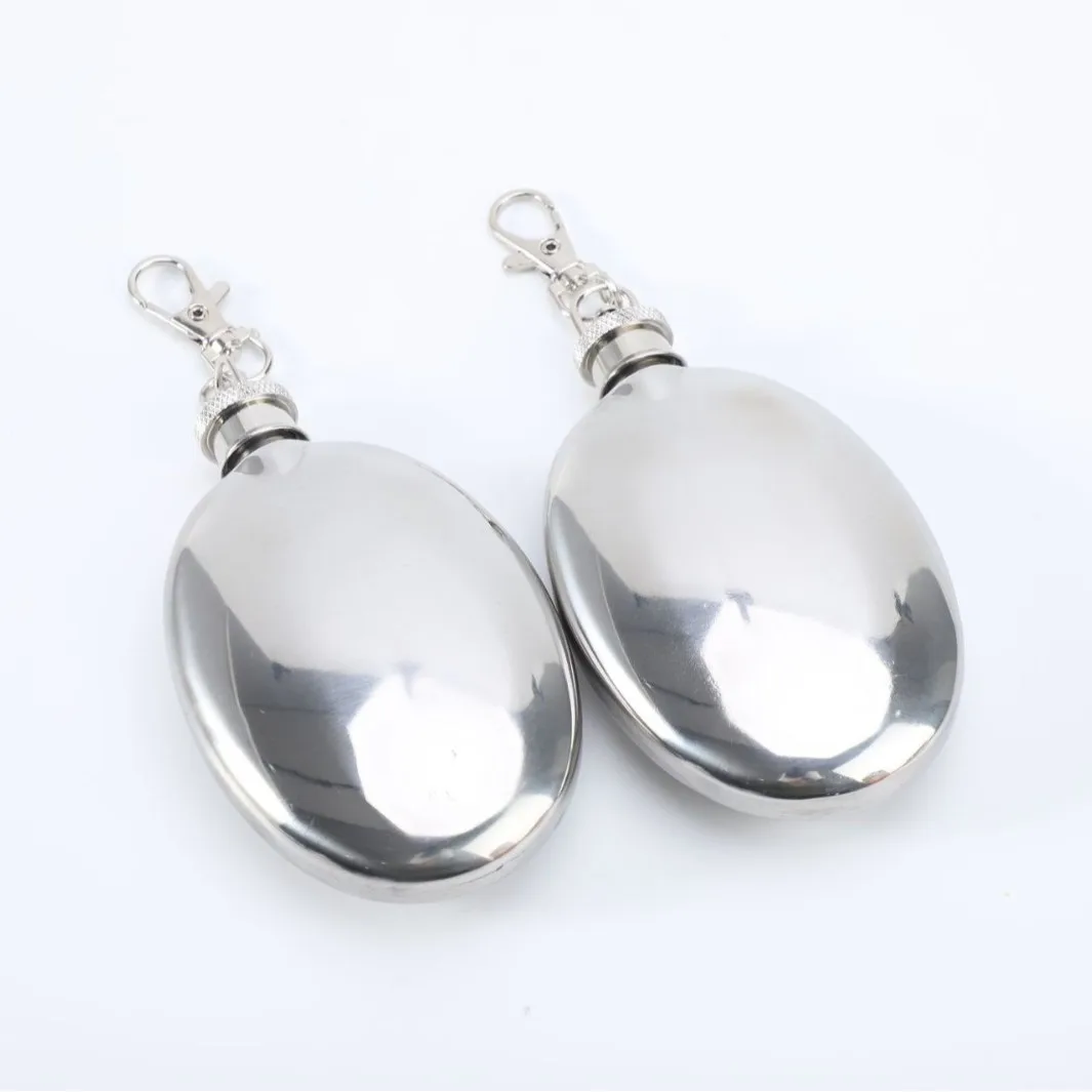 Factory Wholesale 2.5oz Mini Metal Hip Flask round Jewelry Shaped Keychain Pendant Modern Design Laser Logo for Giveaways Gifts