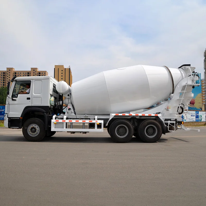 2017 HOWO 14 cubic meter concrete mixer truck in good condition at a bargain price