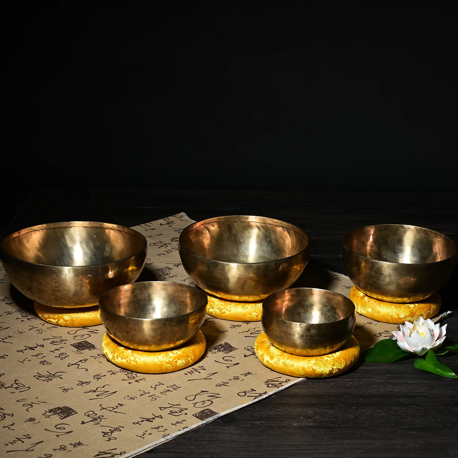 Success Handmade Tibetan Singing Bowl 7 Chakra Singing Bowl Set All Size for Healing Meditation Sound Bath