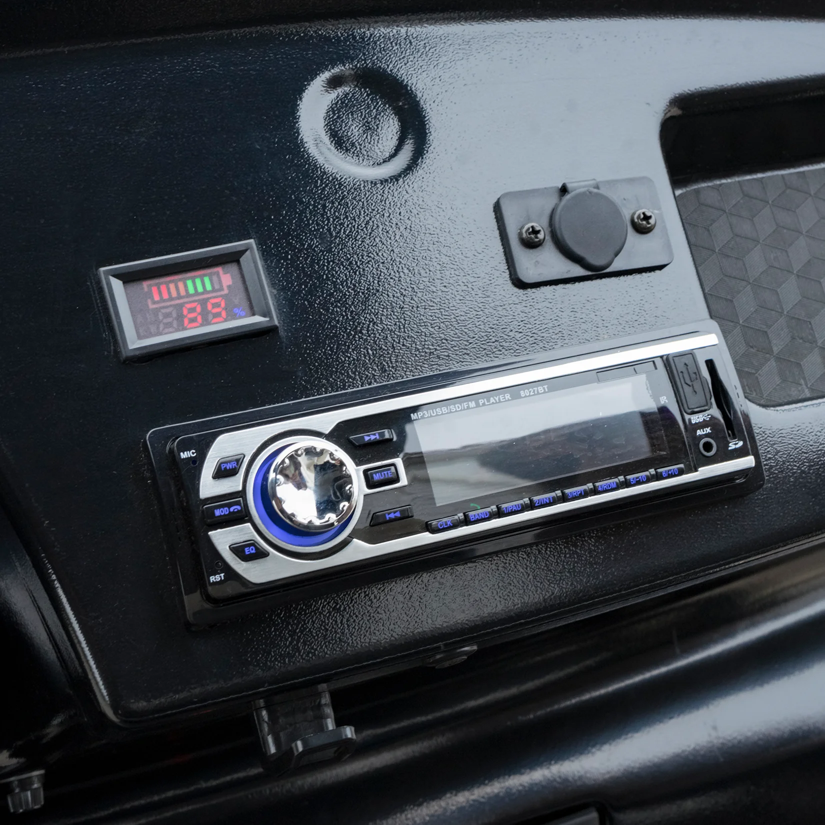 Hot Sell Motorcycle Electric Scooters Closed Passenger 4 Four Wheel Disability with Padals