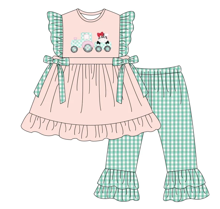 Customized designs spring fall girls boutique clothing sets tractor cow embroidery cotton kids clothing for girls