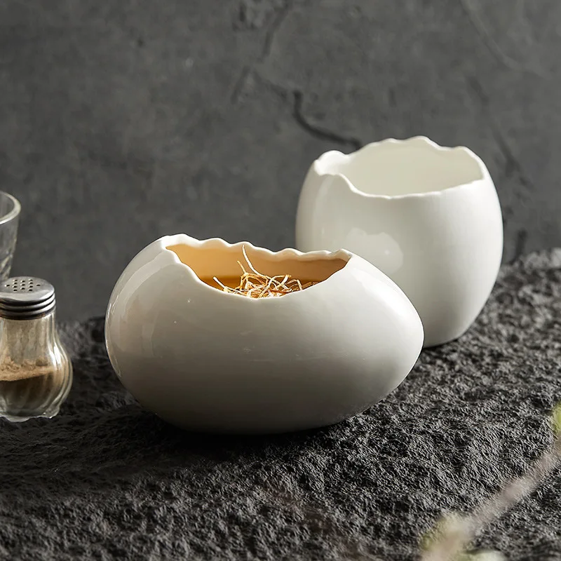 Cute Eggshell Shape Porcelain Tableware Ceramic Dessert Dishes for Food Serving for Restaurant Decorative Plates