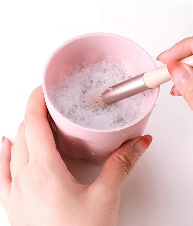 Lovely Silicone Makeup Brush Cleaning Bowl 2 IN 1 Portable Makeup Brushes Washing Scrubber Bowl with Brush Drying Holder