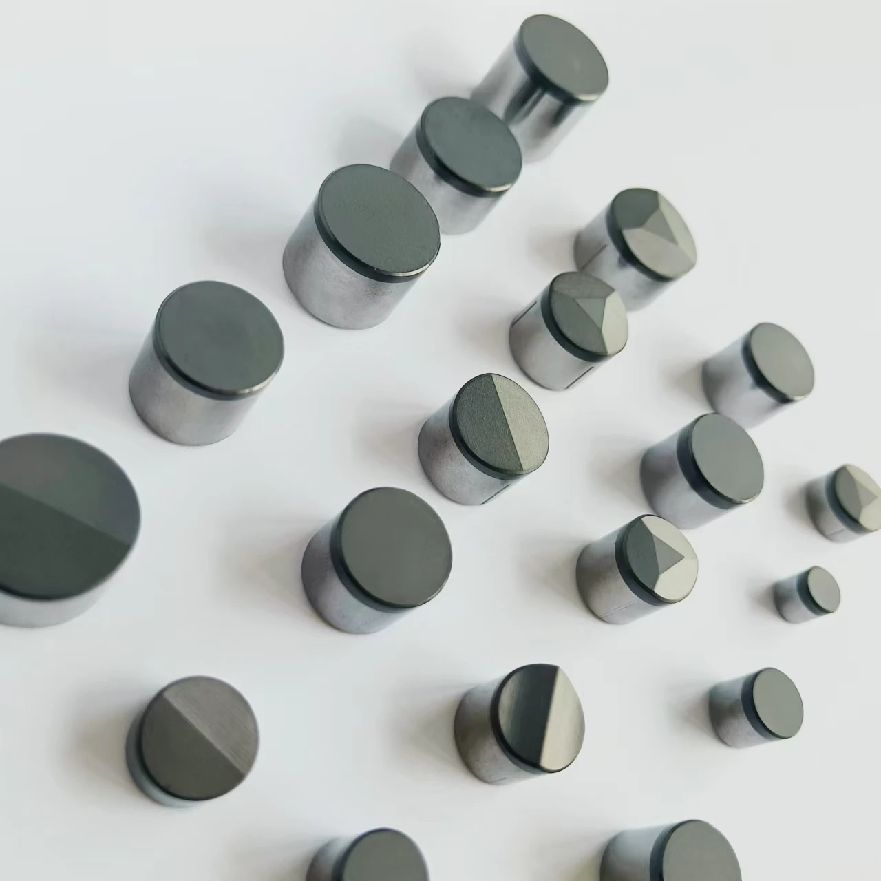 3/4/5 Bladed PDC Drill Bits with Pdc Cutters Chinese Manufacturer Factory Distributre Drilling Mining Application