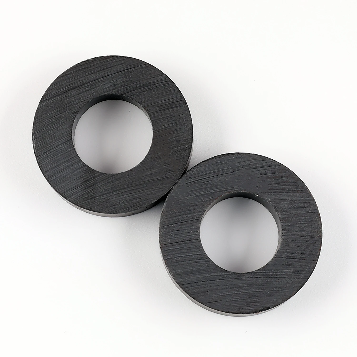 Strong Magnetic Power Permanent Super Ring Customized Ferrite Y25 Y40 magnet