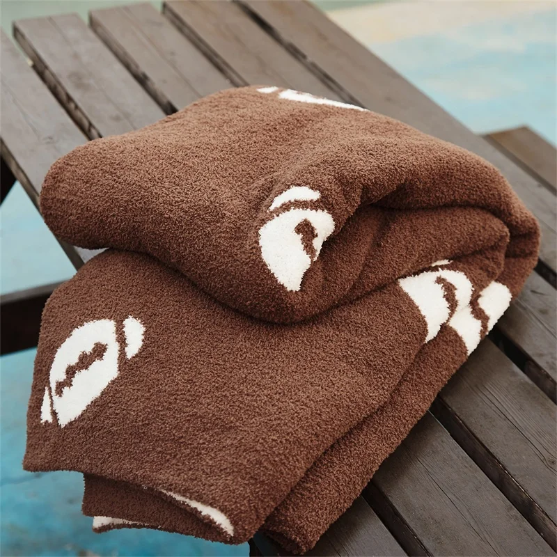 High Quality Wholesale Microfiber Super Soft Knitted Throw Popular Rugby Blankets for Home Decor Sofa Glq