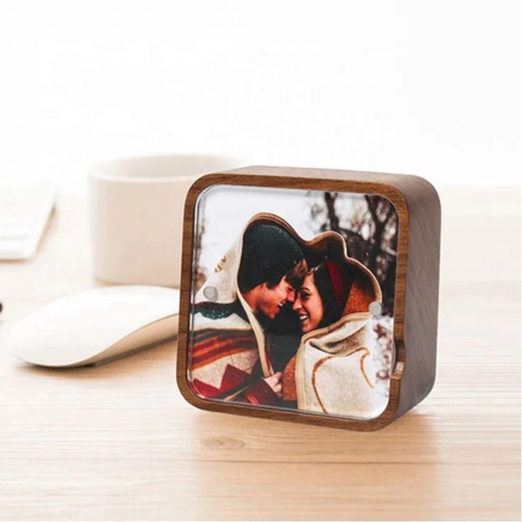 Gift Full of Commemorative Significance Music Box