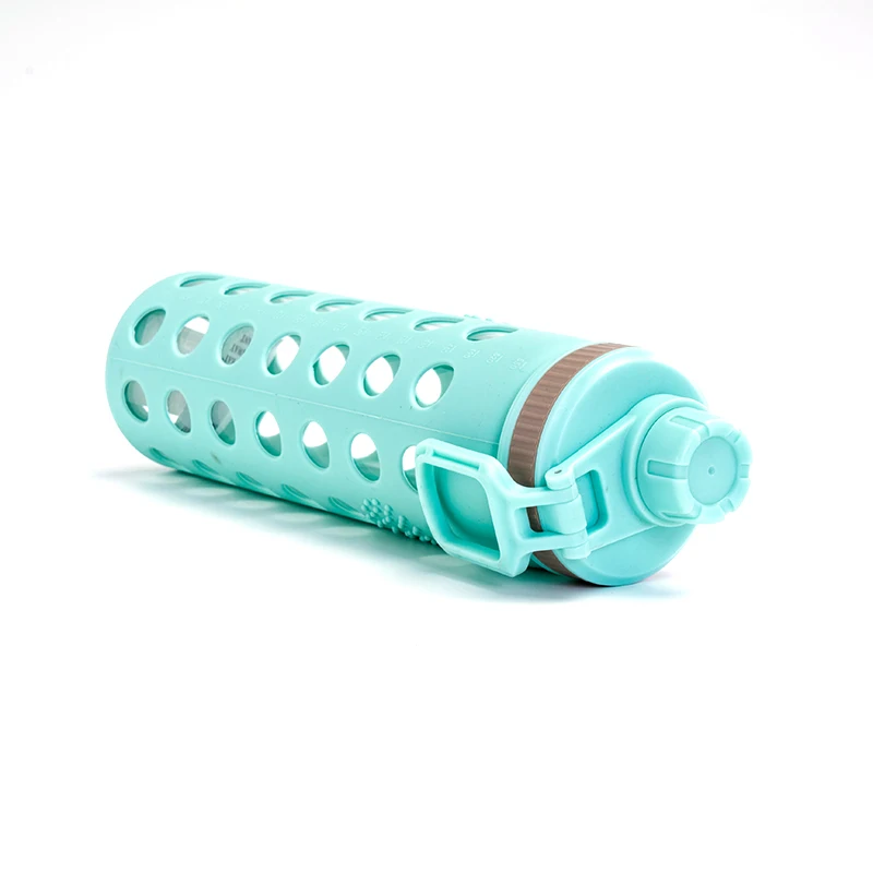 Wholesale custom reusable colorful glass water bottle with silicone sleeve