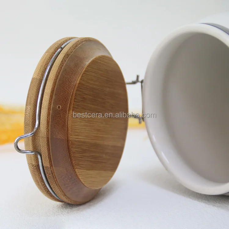 Nordic Ceramic Storage Jars Canisters Jam Jar Silicone Seal Ceramic Tea Jar with Locked Bamboo Lid