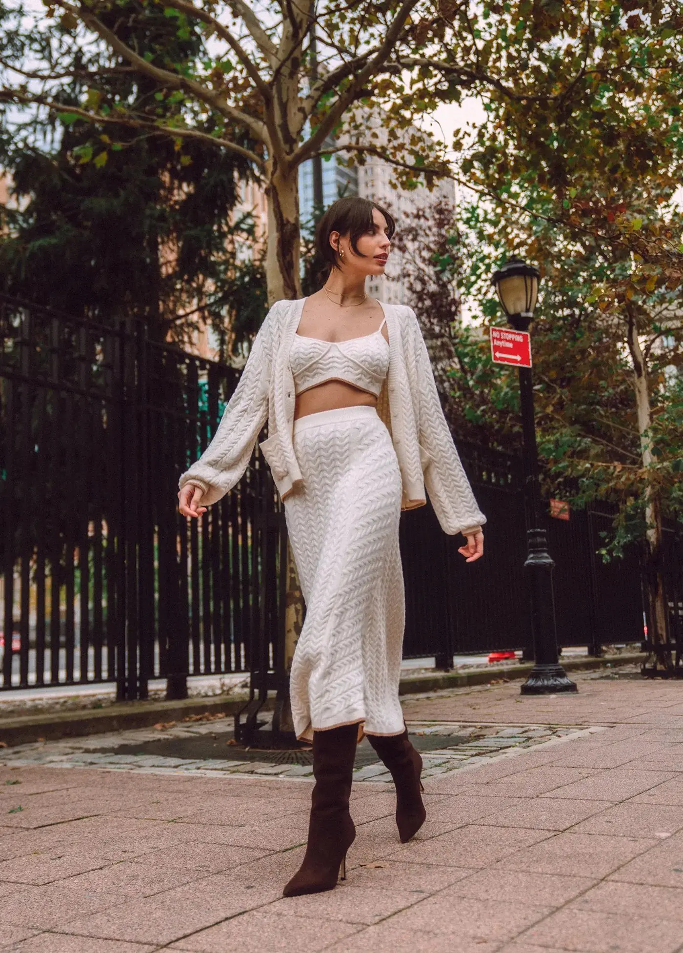 Source Factory Oem Women Clothing Bra Cardigan Cable Knit Midi Skirt 3 Piece Set Women