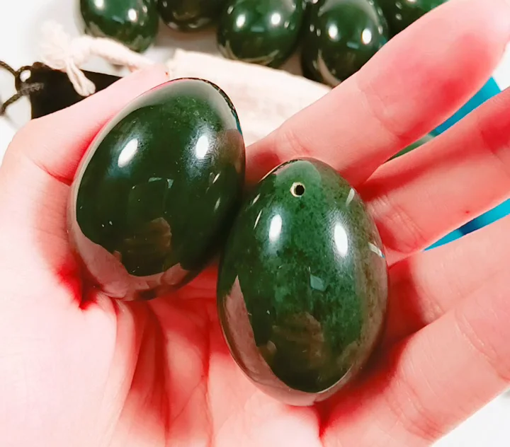 Nephrite Jade Yoni Egg craftsfor Fire Pit Aquarium Succulent Garden Decorations