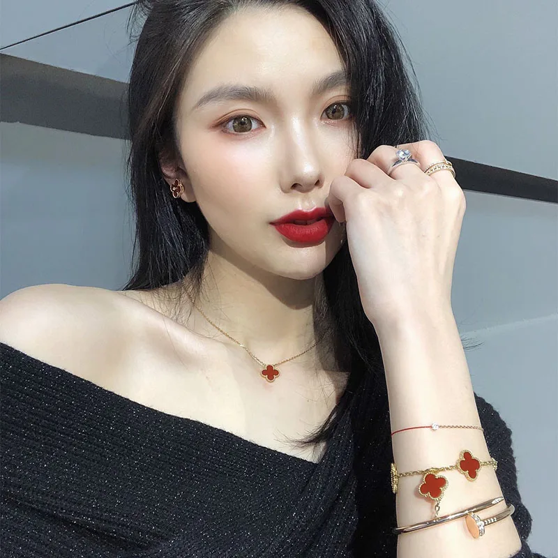 New Designer Long Chain Sweater Necklace 25Mm Motifs High-End Jewelry Fashion Jewelry Pendant Necklace Four Leaf Flower Grass