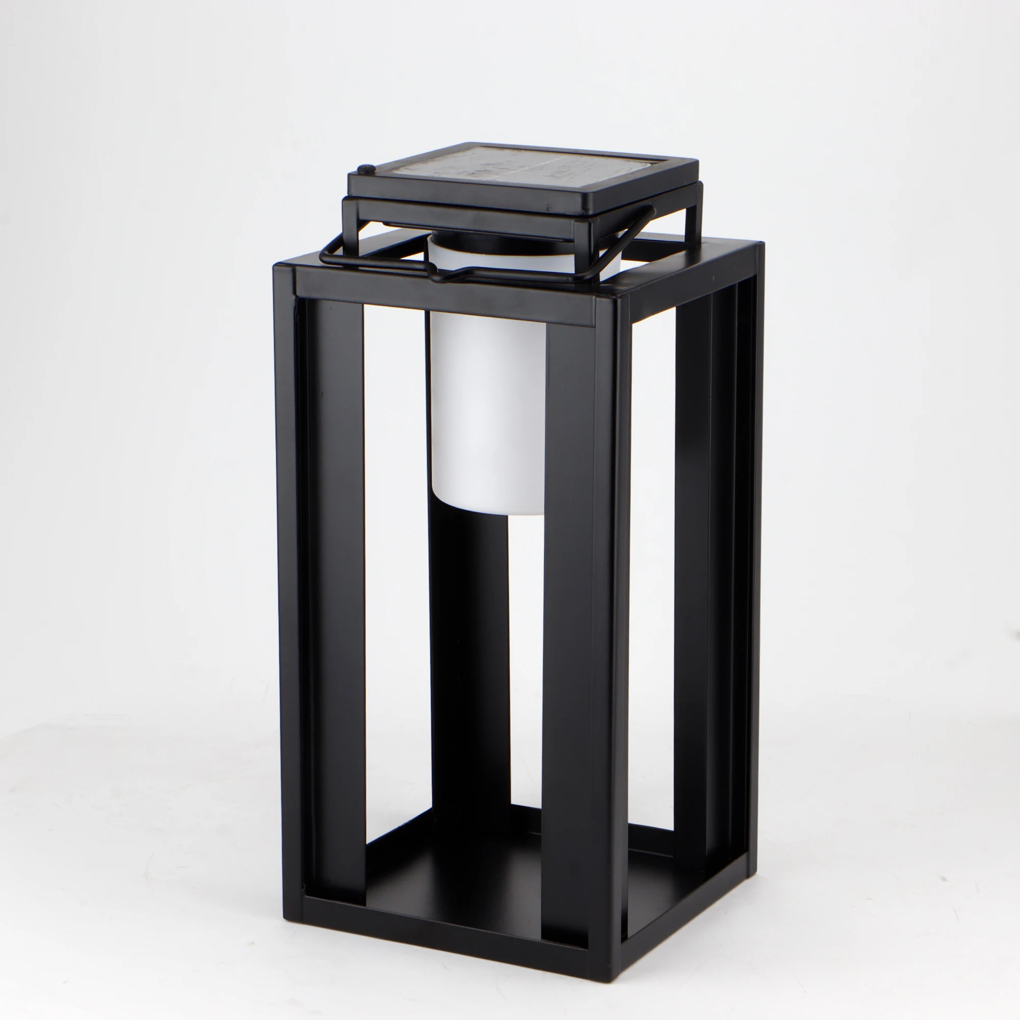 Outdoor Portable Solar Lantern Metal Waterproof Hanging Lantern Lamp Garden Camping Outdoor Lighting