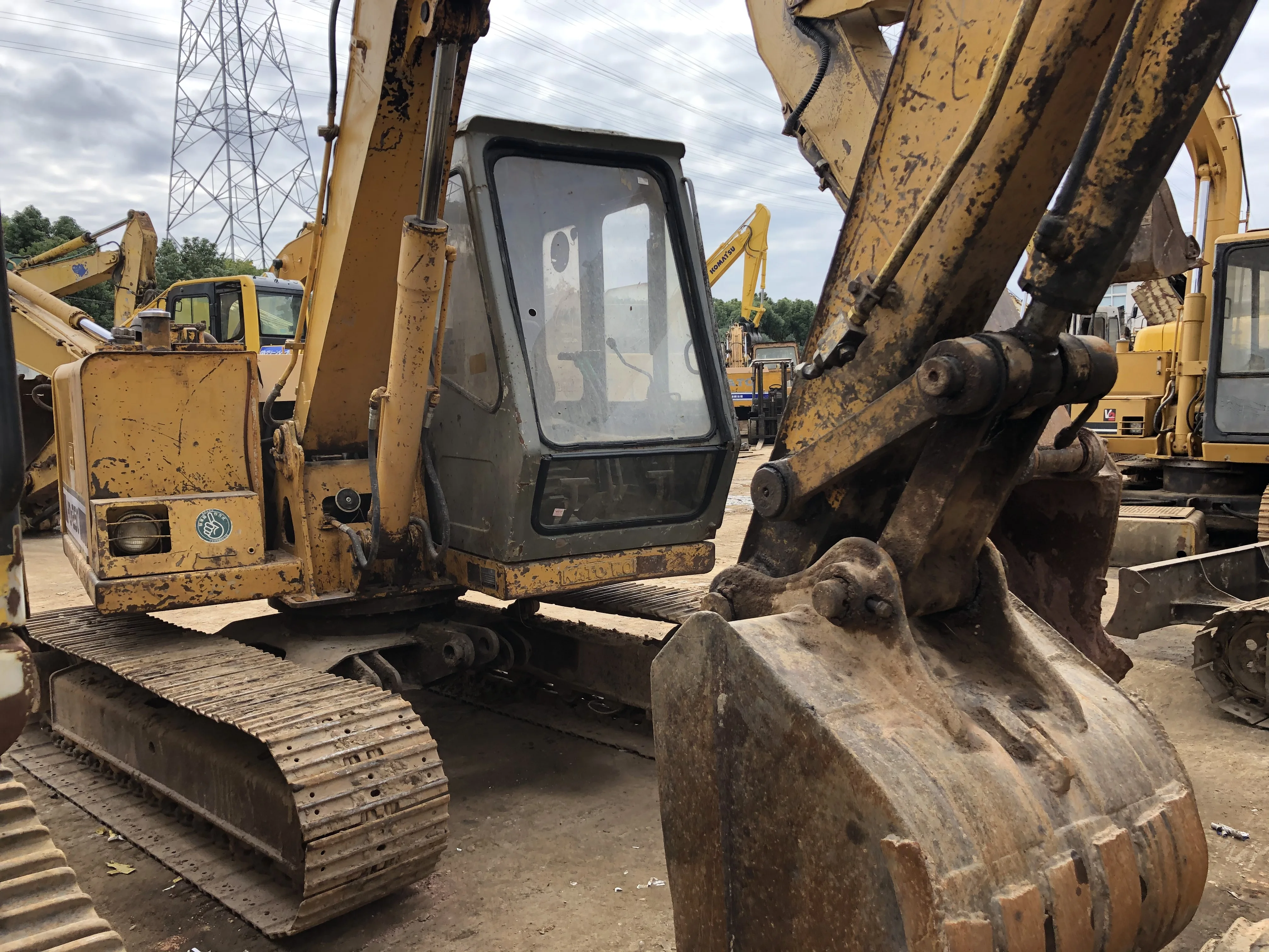 Secondhand Used Kato DH250 for sale/Mini Kato Crawler Excavator
