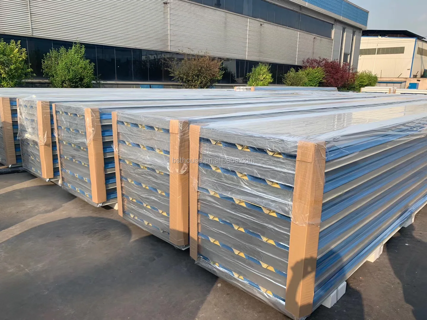 Hotel /High Rise Apartment Building -China Quick Build Cheap Prefab Container House Homes Modular Room