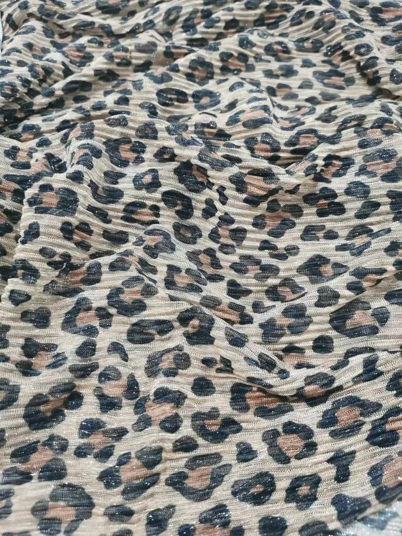 Factory specializing in 100% polyester ultra-fine fiber double crepe striped Jacquard pleated chiffon crepe fabric dress