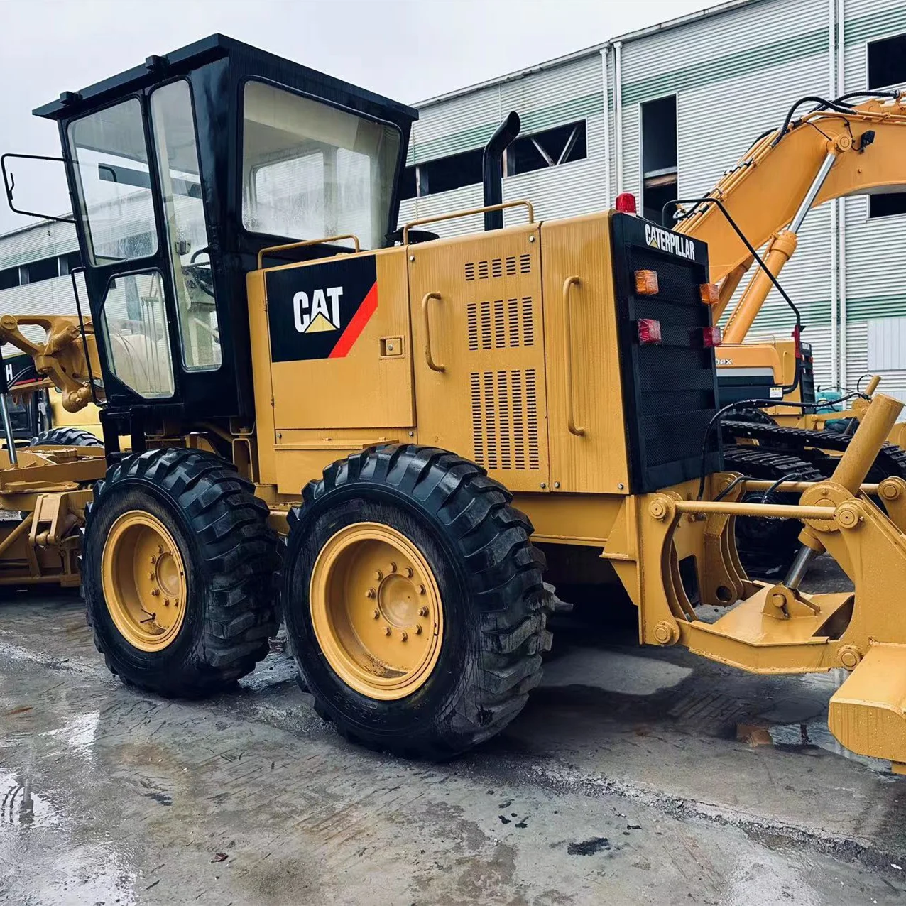 Best second hand cat 12h cheap price motor grader used Japanesewith good tire for sale cat 12h