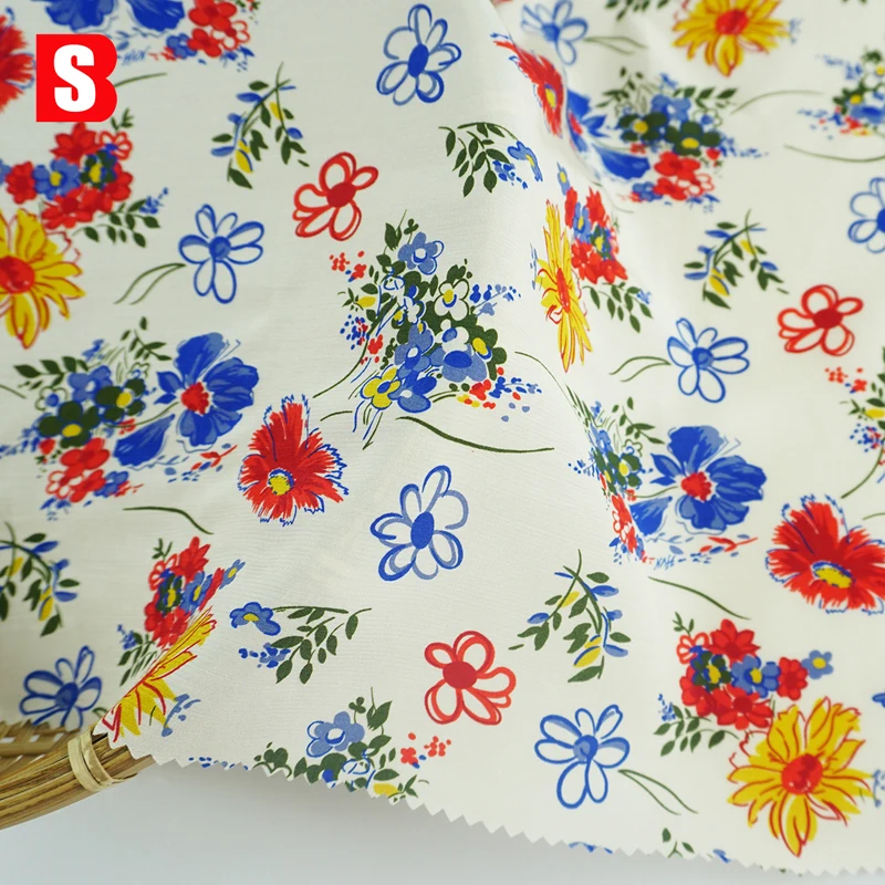 Comprehensive Price Fashionable Floral Designs 125gsm 40% Viscose 60% Rayon Blend Crepe Fabric Digital Printed For Women Dress