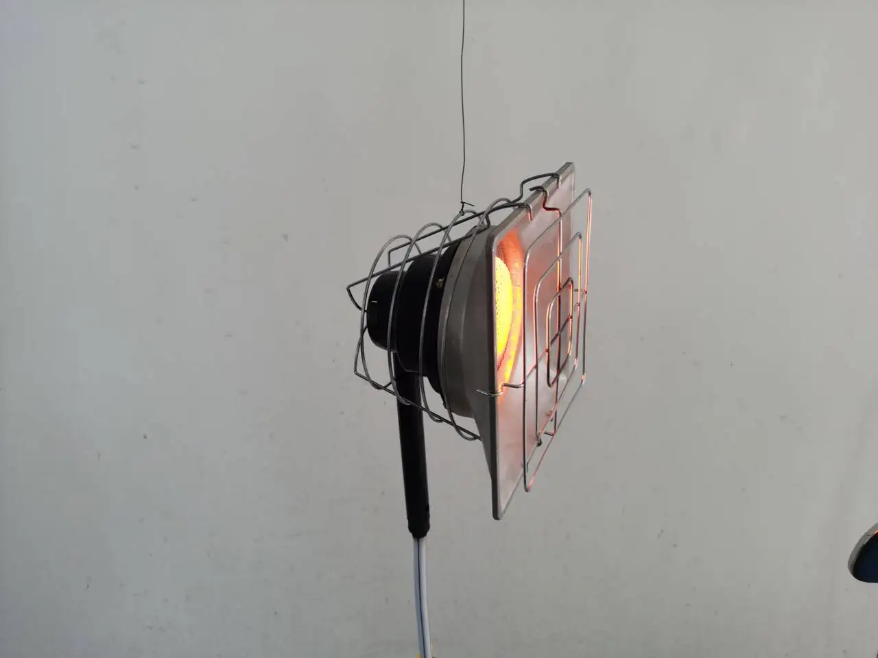 New THD2080 Poultry Gas Heater Chick Brooder Heater for Farms Restaurants Home Use Hotels