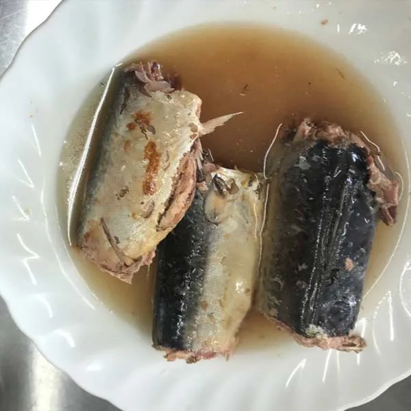 Chinese canned fish mackerel in brine 425g