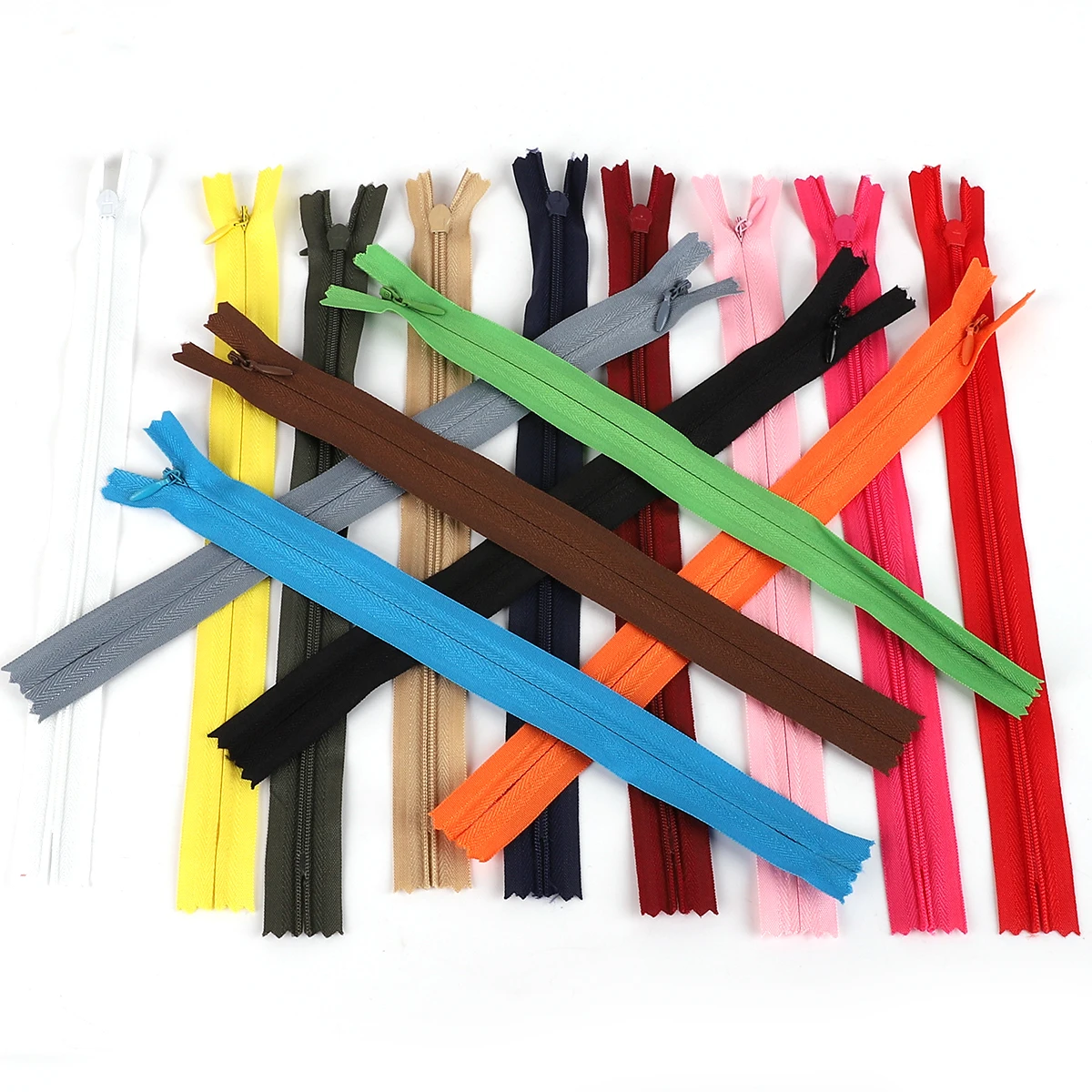 The New Resin Zipper Has Various Styles, And The Resin Zipper Can Be Customized, Which Is Suitable For The Zipper Of The Big Ten