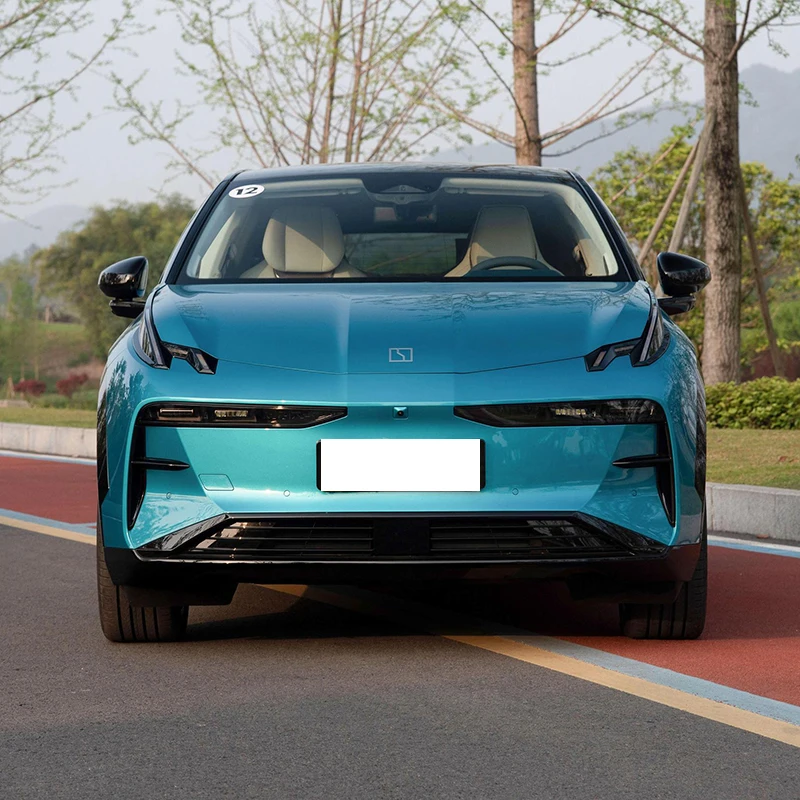 Stock  zeekr x 2023  white-blue interior 	 electr car price