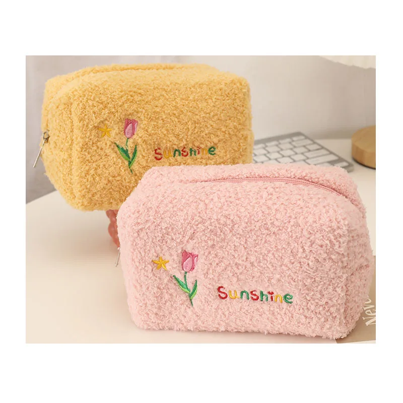 New design furry terry cloth makeup organizer bag travel beauty pouch women girls cute soft fluffy cosmetic bag