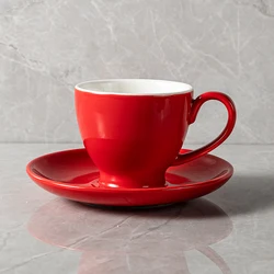 Заводская дешевая фарфоровая цветная белая чайная чашка 220 мл с блюдцем, индивидуальный логотип для отеля, кофейни, набор керамических кофейных чашек 3 унции